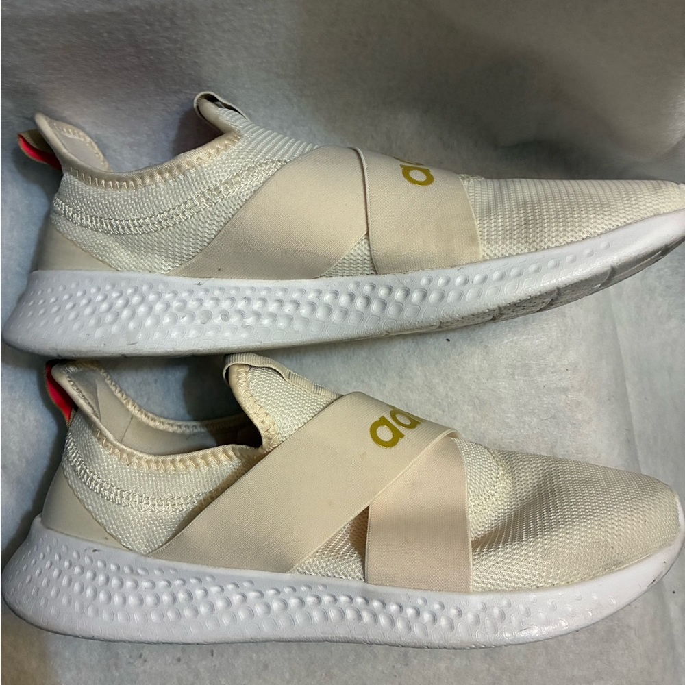 Adidas Cream and Gold Cloudfoam Slip-Ons - Picture 3 of 7